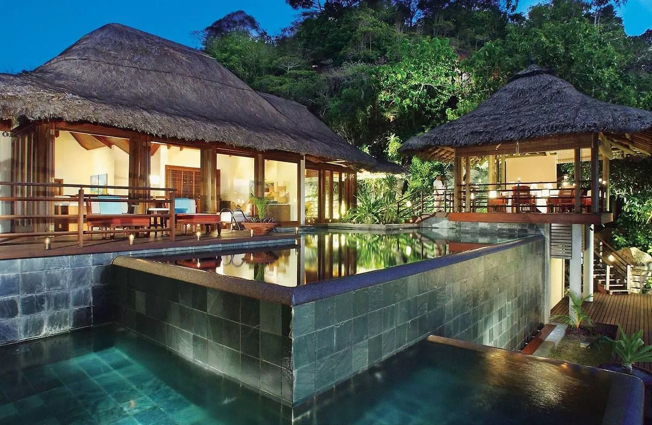 pacote-lua-mel-constance-lemuria-ilhas-seychelles